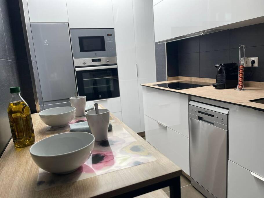 Apartamento A Estrenar Con Vistas Naroa Corcubion Exterior photo